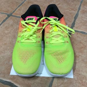 Nike multicolor free run